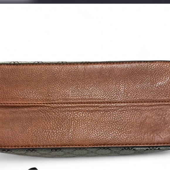 Montana West Monogram Tote Bag | Brown & Cream | Gold Chain Strap - Picture 6 of 6